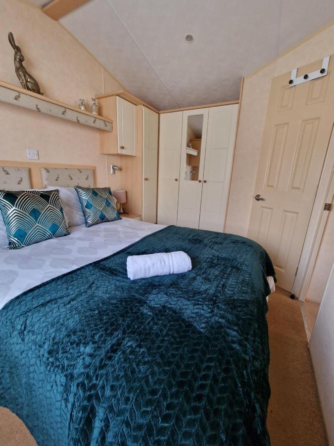 Villa Caravan In The Cotswolds Cirencester Exterior foto