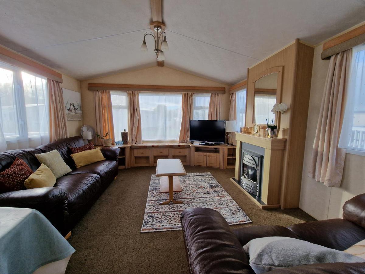 Villa Caravan In The Cotswolds Cirencester Exterior foto