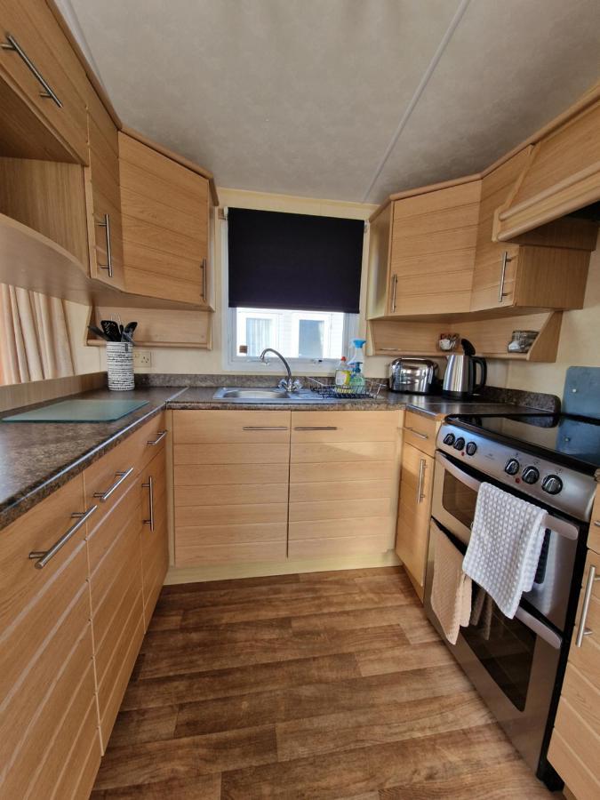 Villa Caravan In The Cotswolds Cirencester Exterior foto